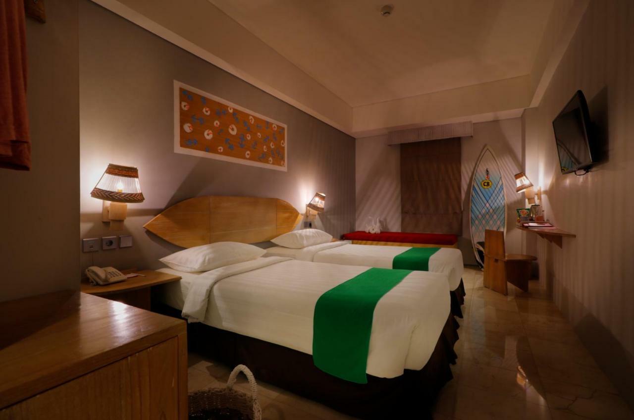 Koa D Surfer Hotel