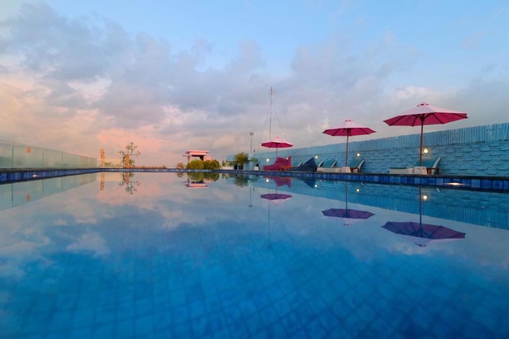 Hotel Koa D Surfer
